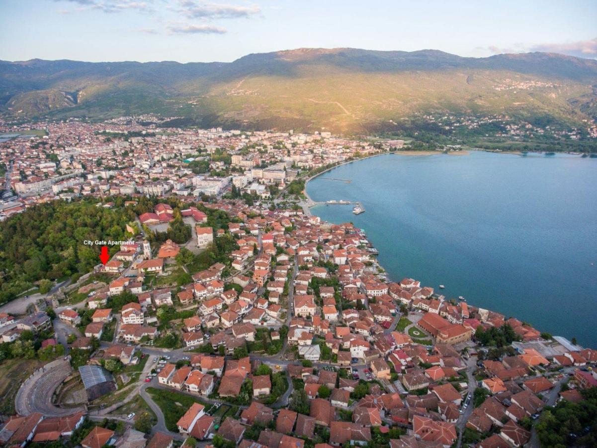 City Gate Apartment Ohrid Exterior foto